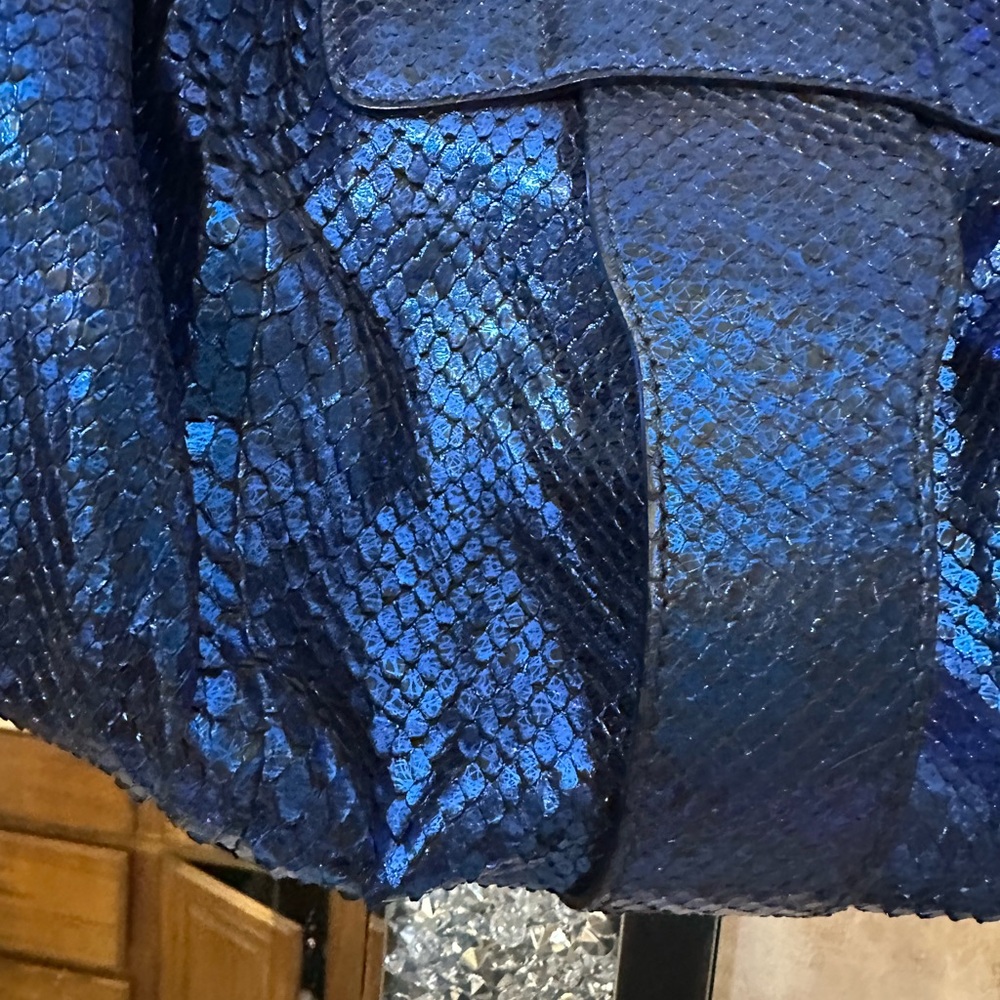 Jimmy Choo Shimmering Blue real  python/snake skin Shoulder bag RARE - Picture 6 of 16